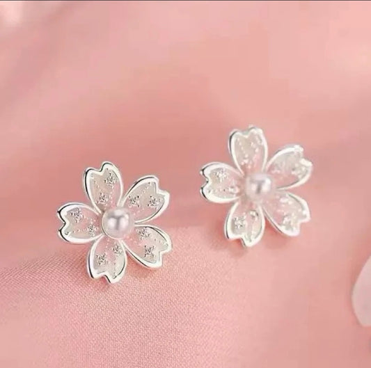 925 Sterling Silver Pearl Flower Stud Earrings