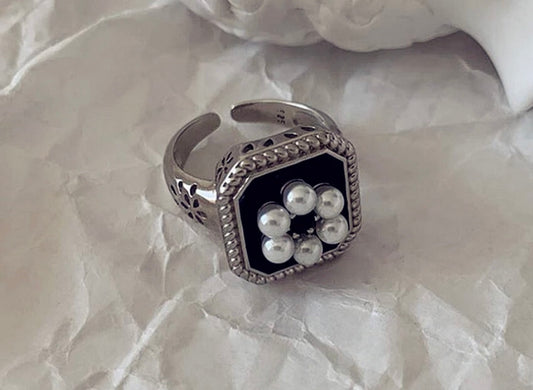 Pearl Flower Silver Adjustable Band Thumb Rings