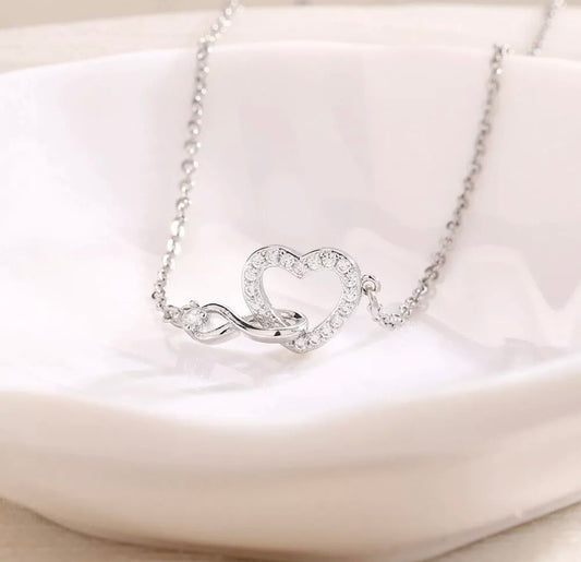 Crystal Heart Minimalist Cute Necklace Silver