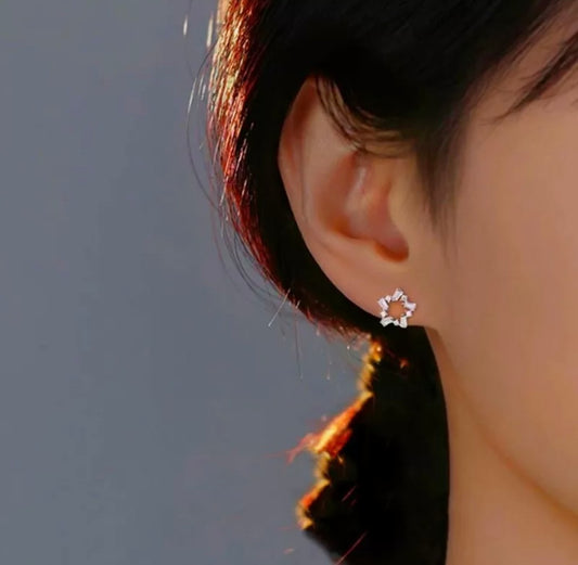 Full Stone Swirl Stud Earrings