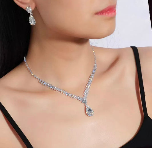 Costume Crystal Jewellery Set Gift for Her Wedding Silver Necklace Earrings