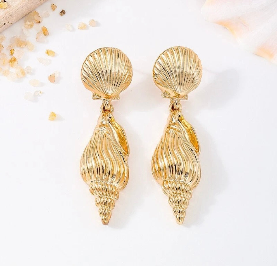 Gold Shell Holiday Beach Ring Drop Stud Earrings