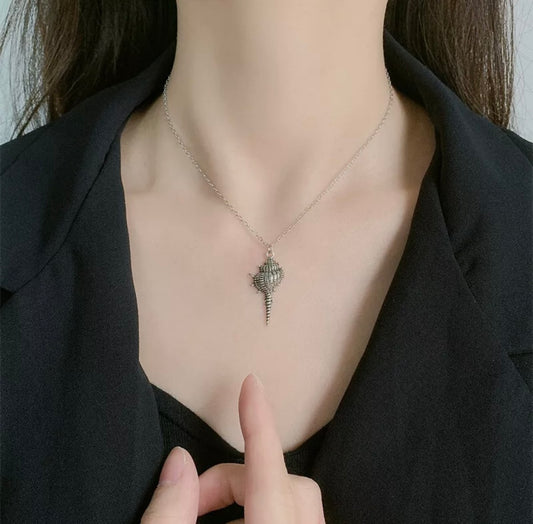 Seashell Retro Pendant Necklace Pendant Silver Women Girls Gifts