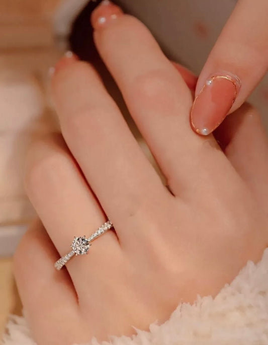 Silver Claw Crystal Shine Adjustable Ring