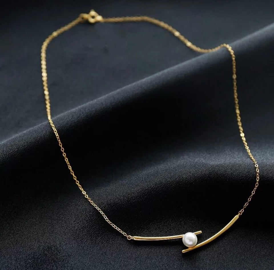 Minimalist Pearl Elegant Necklace Pendant Gold