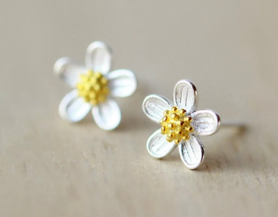 Silver Beautiful Flower Stud Earrings