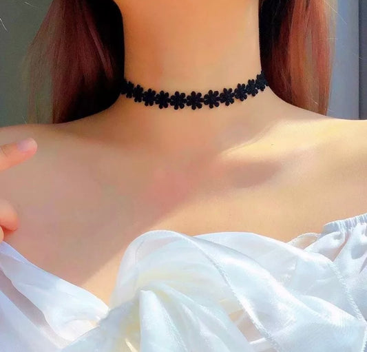 Black Daisy Choker Necklace Adjustable